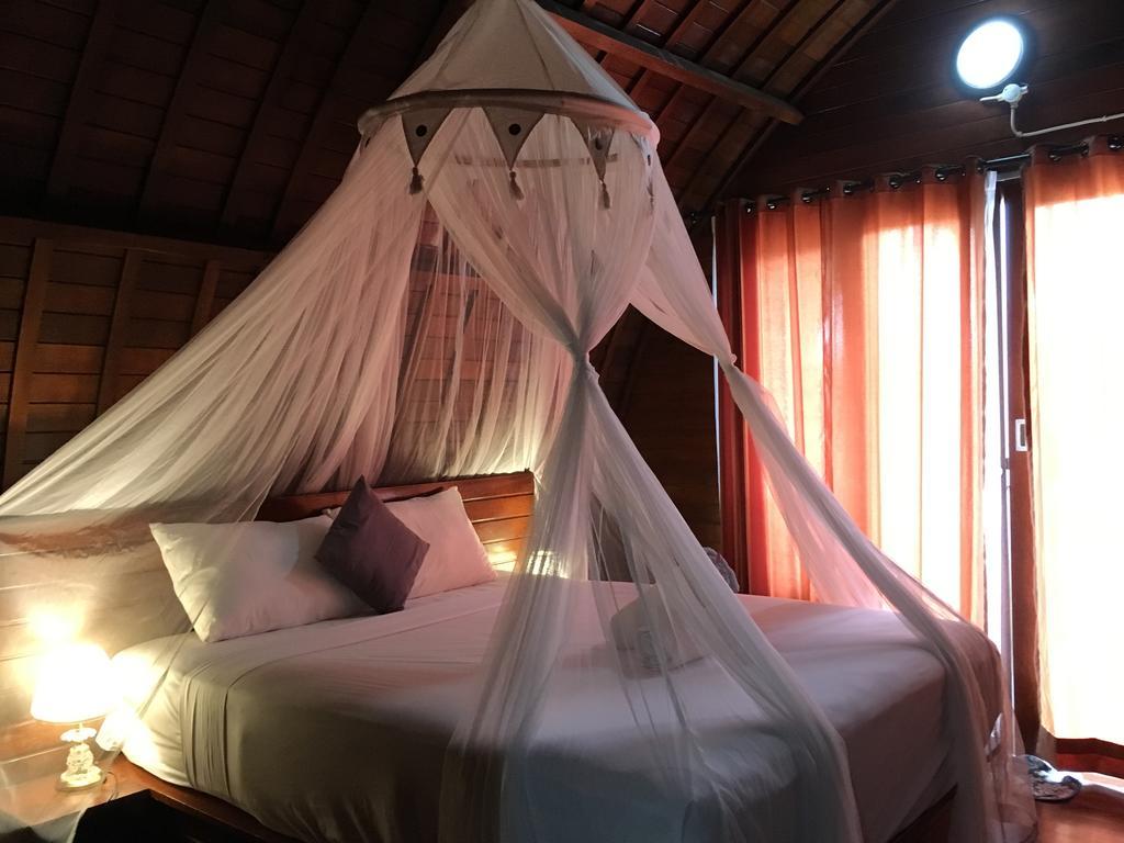 Bamboo Bungalow Jungle View Batununggul 외부 사진